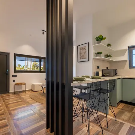 Appartement Hot Tub - 5 Min To Beaches - Netflix - Full Kitchen *