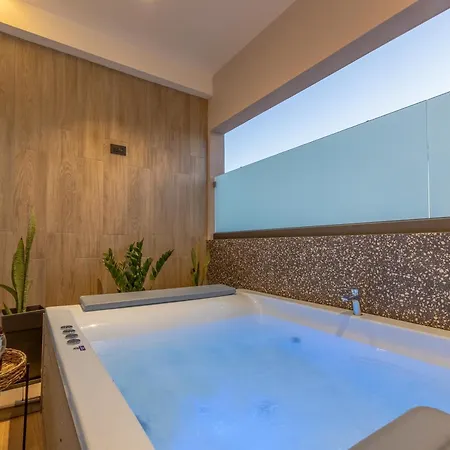 Harmonia Hideout With Hot Tub 公寓 科斯镇